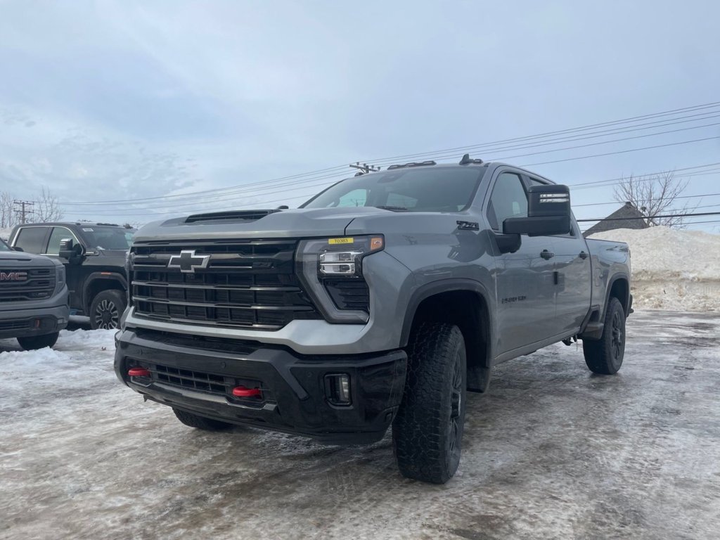 Chevrolet Silverado 2500 HD  2026 à Saint-Eustache, Québec - 2 - w1024h768px