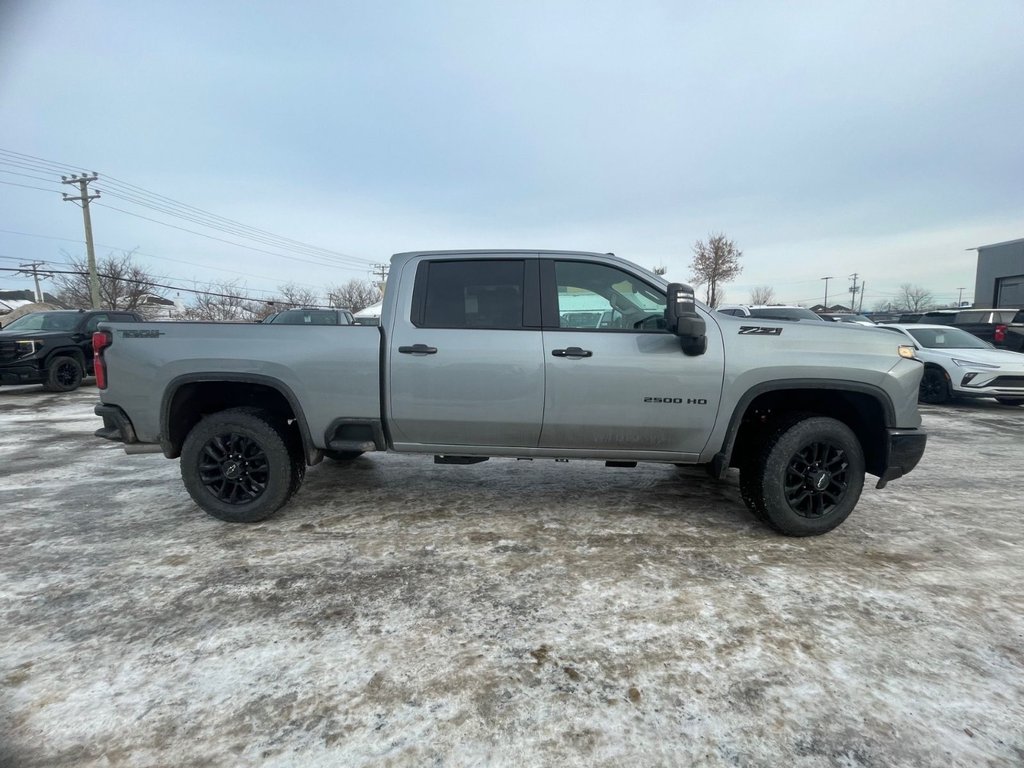 Chevrolet Silverado 2500 HD  2026 à Saint-Eustache, Québec - 3 - w1024h768px