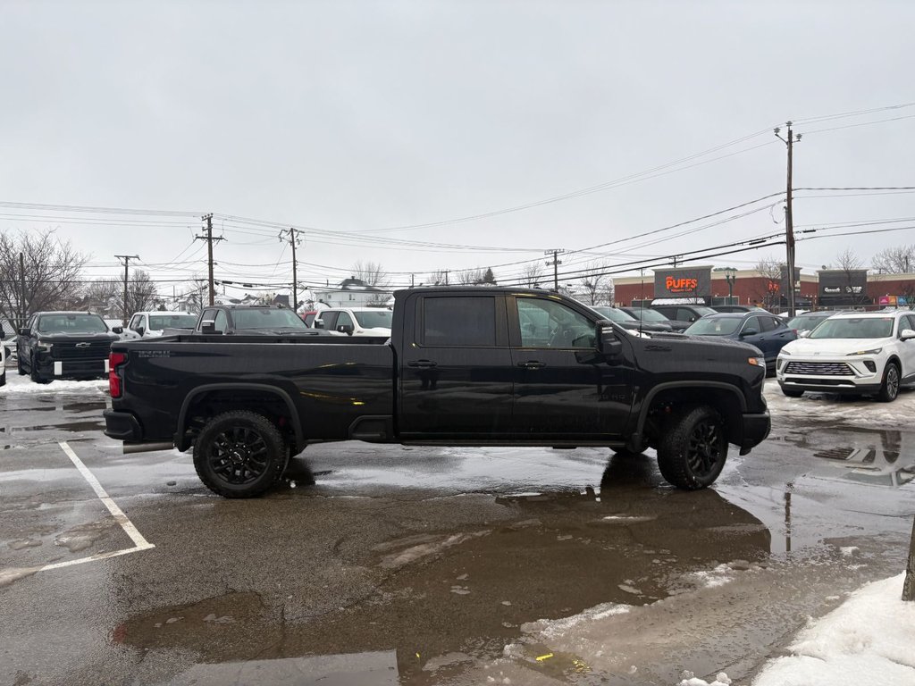 Chevrolet Silverado 2500 HD  2026 à Saint-Eustache, Québec - 9 - w1024h768px