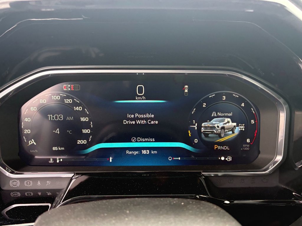 Chevrolet Silverado 2500 HD  2026 à Saint-Eustache, Québec - 12 - w1024h768px