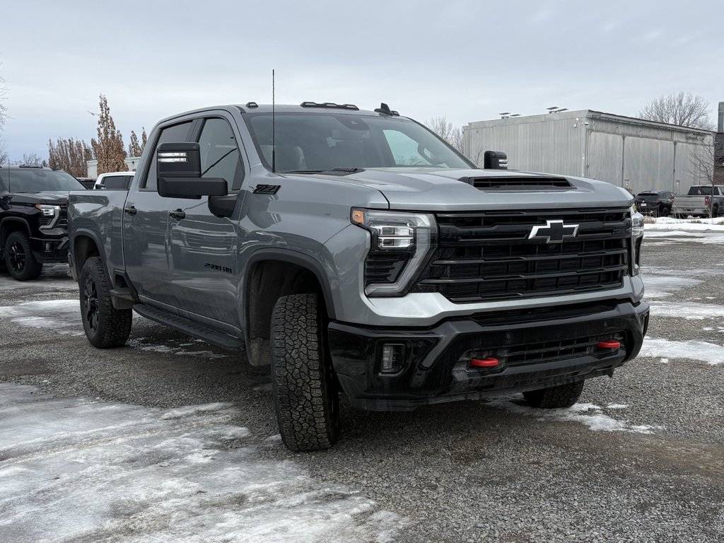 Chevrolet Silverado 2500 HD  2026 à Saint-Eustache, Québec - 2 - w1024h768px