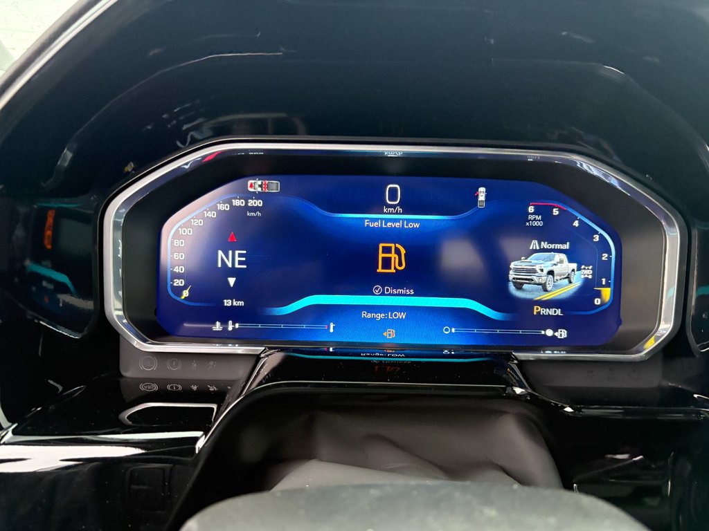 Chevrolet Silverado 2500 HD  2026 à Saint-Eustache, Québec - 9 - w1024h768px