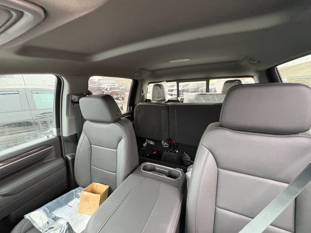 Chevrolet Silverado 2500 HD  2026 à Saint-Eustache, Québec - 11 - w1024h768px