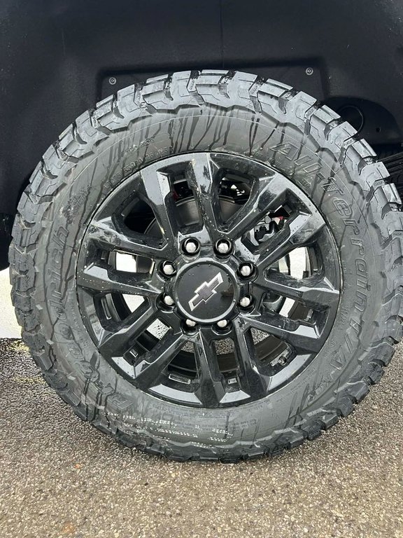 Chevrolet Silverado 2500 HD  2026 à Saint-Eustache, Québec - 5 - w1024h768px