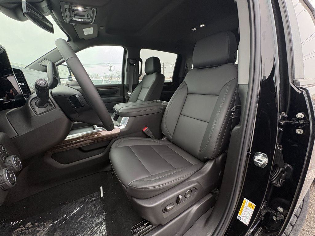 Chevrolet Silverado 2500 HD  2026 à Saint-Eustache, Québec - 13 - w1024h768px