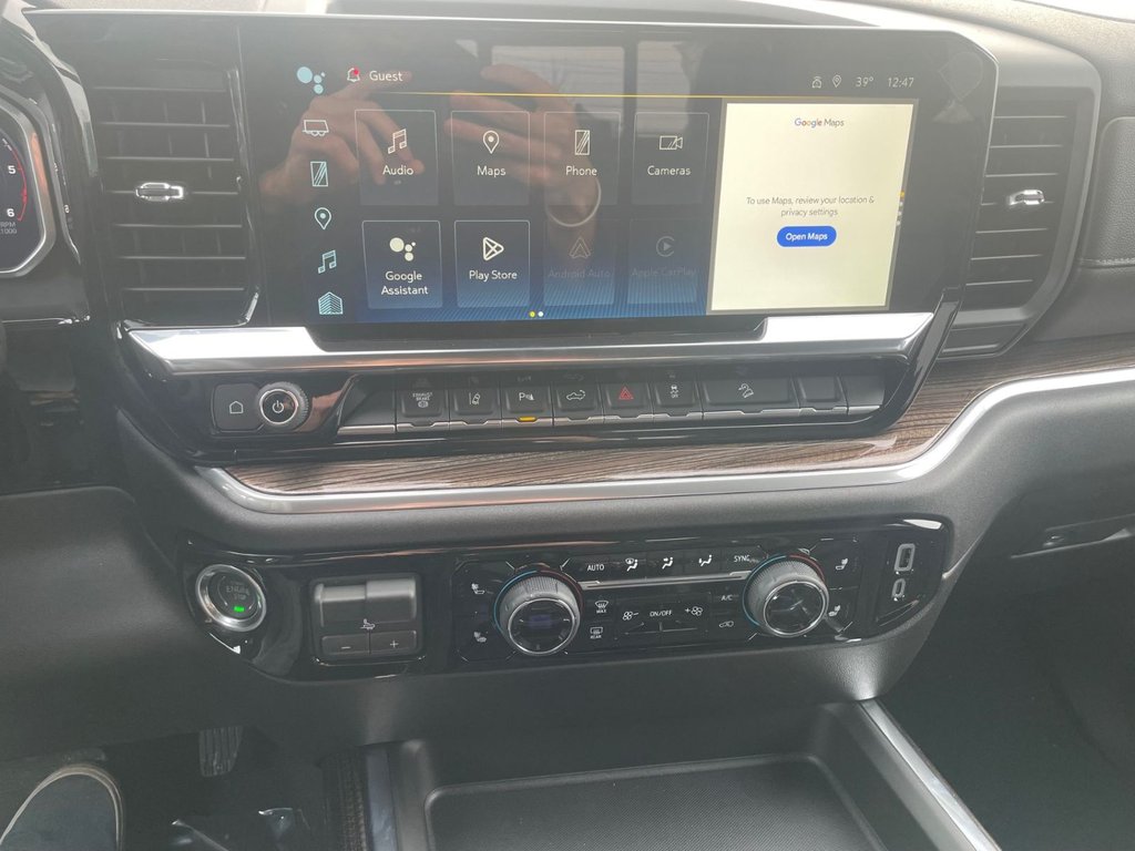 Chevrolet Silverado 2500 HD  2026 à Saint-Eustache, Québec - 7 - w1024h768px