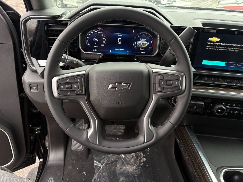 Chevrolet Silverado 2500 HD  2026 à Saint-Eustache, Québec - 7 - w1024h768px