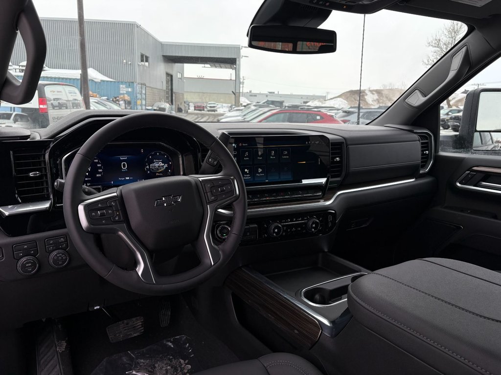 Chevrolet Silverado 2500 HD  2026 à Saint-Eustache, Québec - 15 - w1024h768px