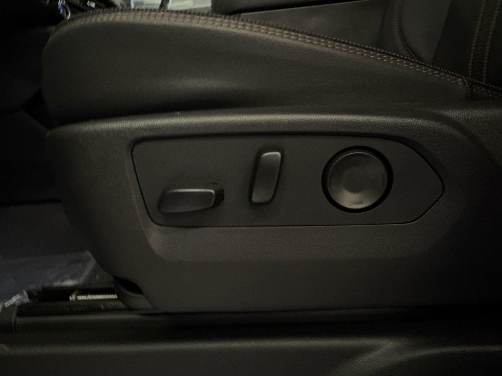 Chevrolet Suburban  2026 à Saint-Eustache, Québec - 14 - w1024h768px