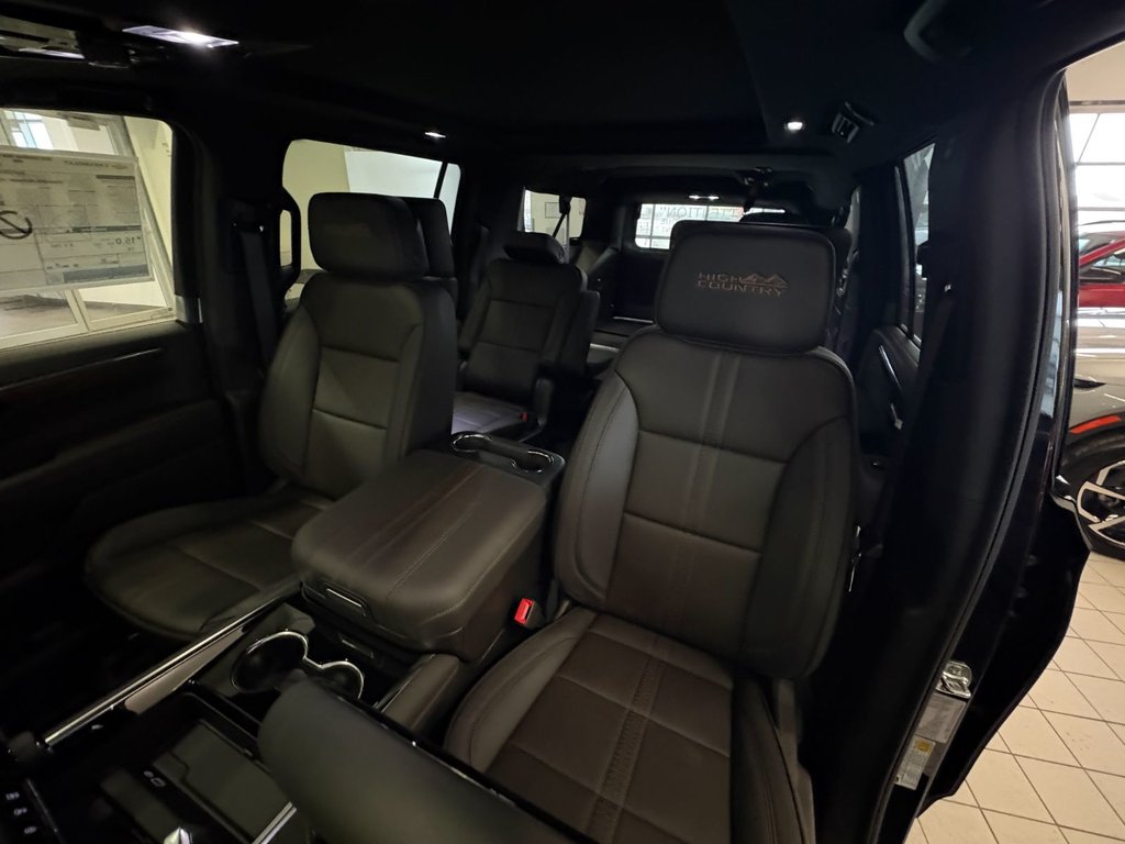 Chevrolet Suburban  2026 à Saint-Eustache, Québec - 11 - w1024h768px