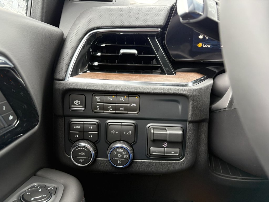 Chevrolet Tahoe  2026 à Saint-Eustache, Québec - 13 - w1024h768px