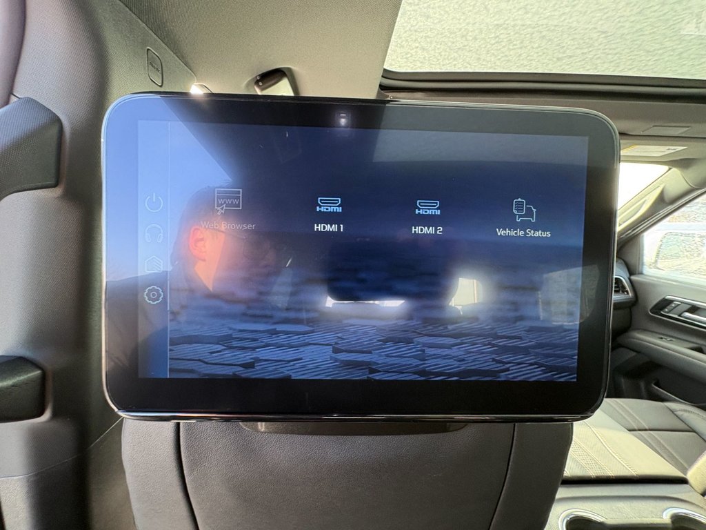 2026 Chevrolet Tahoe in Saint-Eustache, Quebec - 20 - w1024h768px