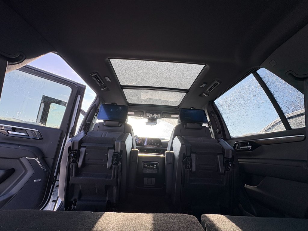 2026 Chevrolet Tahoe in Saint-Eustache, Quebec - 23 - w1024h768px