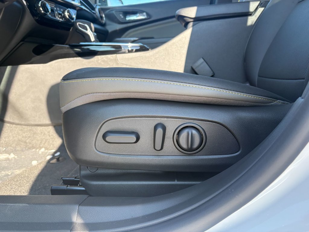 2026 Chevrolet Trax in Saint-Eustache, Quebec - 12 - w1024h768px