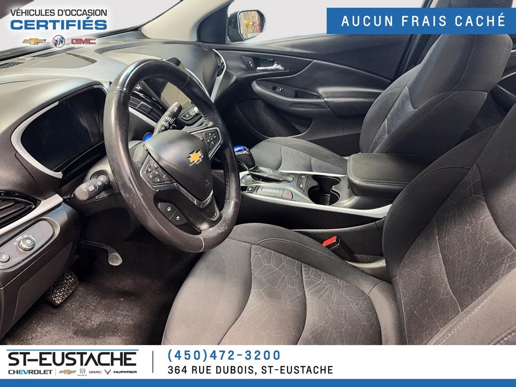 2017 Chevrolet Volt in Saint-Eustache, Quebec - 4 - w1024h768px