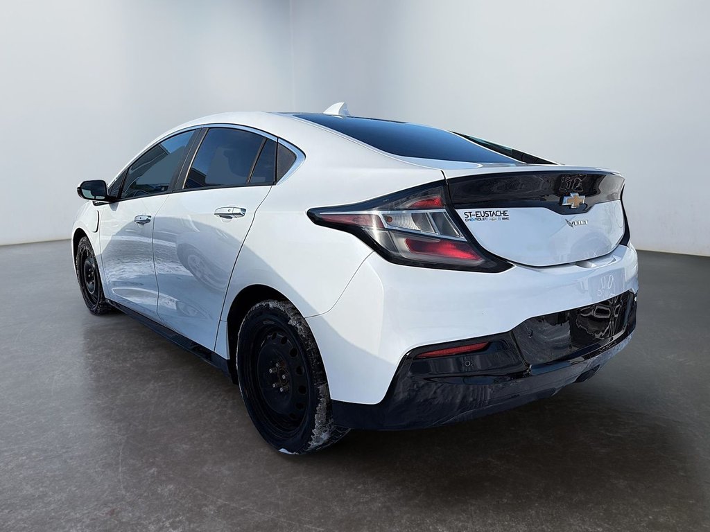 2017 Chevrolet Volt in Saint-Eustache, Quebec - 5 - w1024h768px