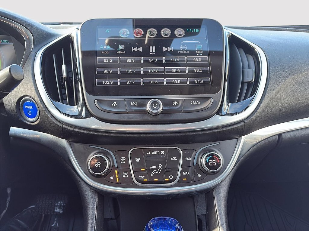 2017 Chevrolet Volt in Saint-Eustache, Quebec - 13 - w1024h768px