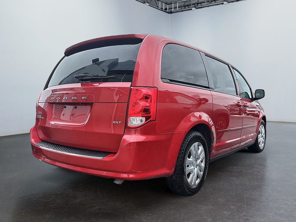 2014 Dodge Grand Caravan in Saint-Eustache, Quebec - 4 - w1024h768px