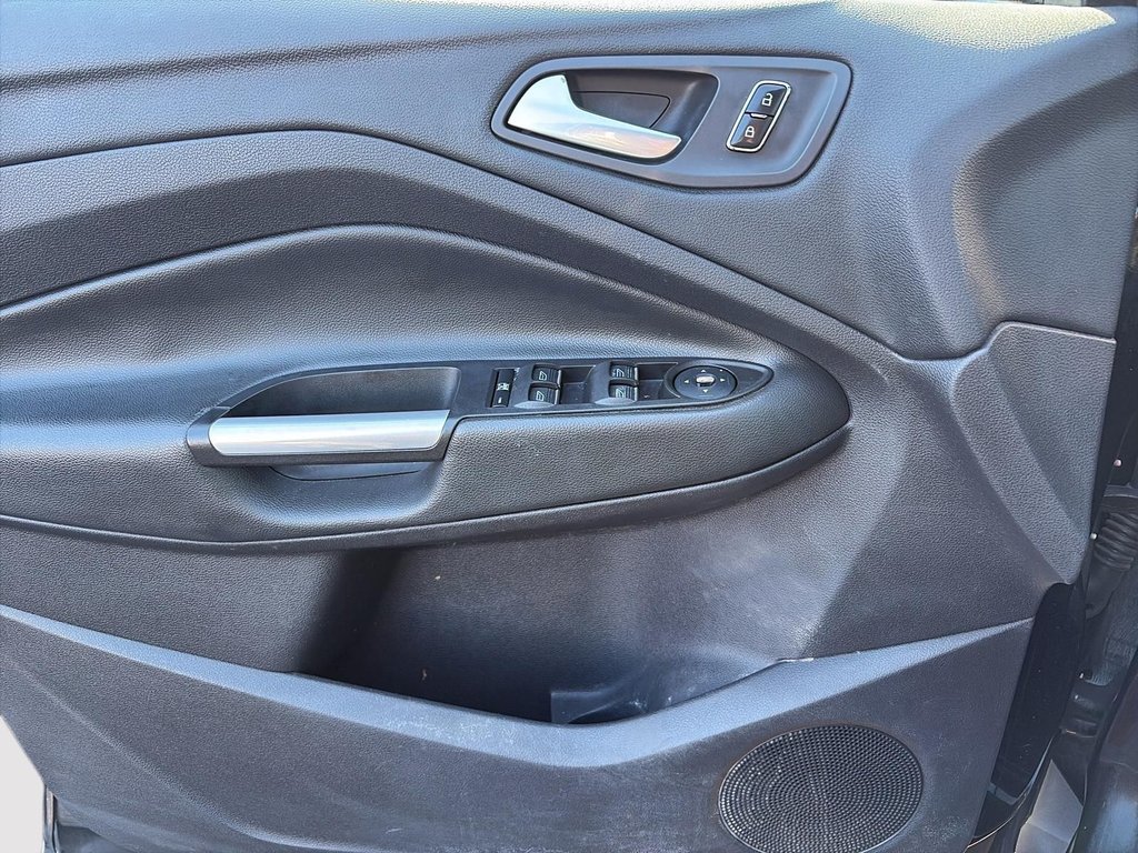 Ford Escape  2013 à Saint-Eustache, Québec - 11 - w1024h768px