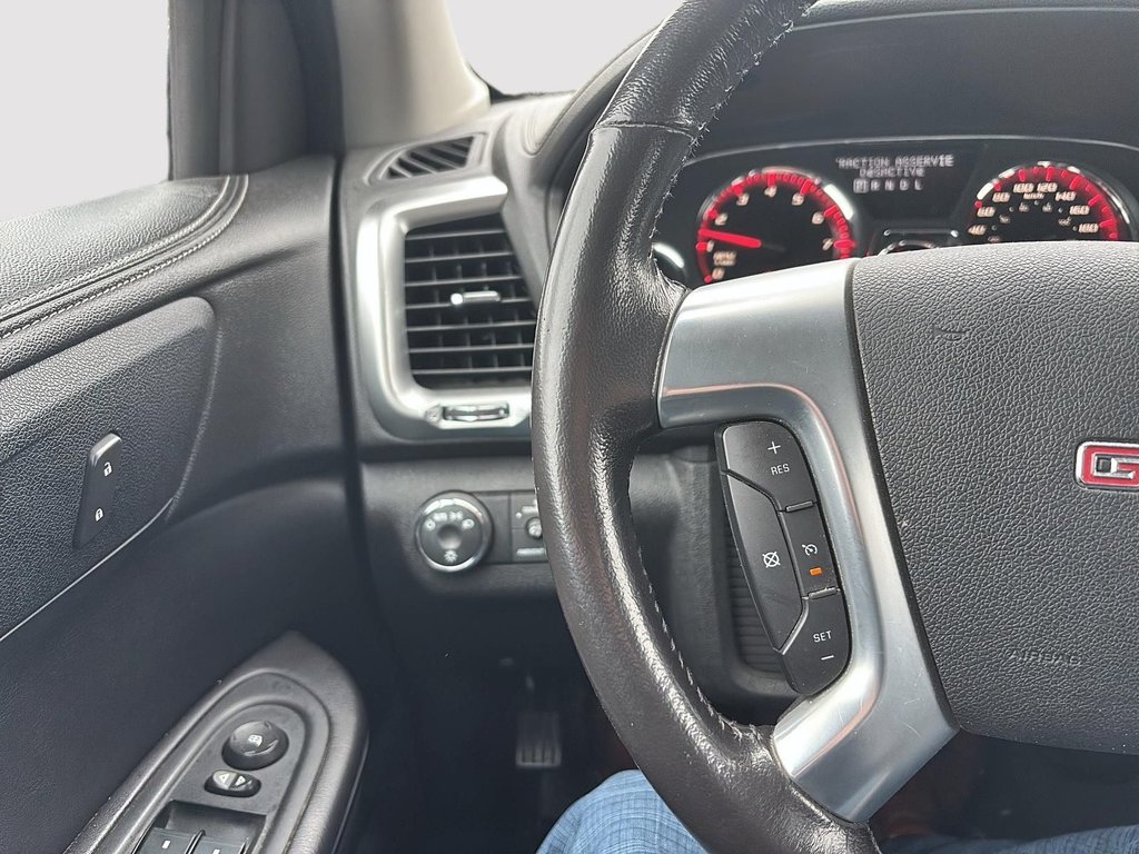 2014 GMC Acadia in Saint-Eustache, Quebec - 5 - w1024h768px