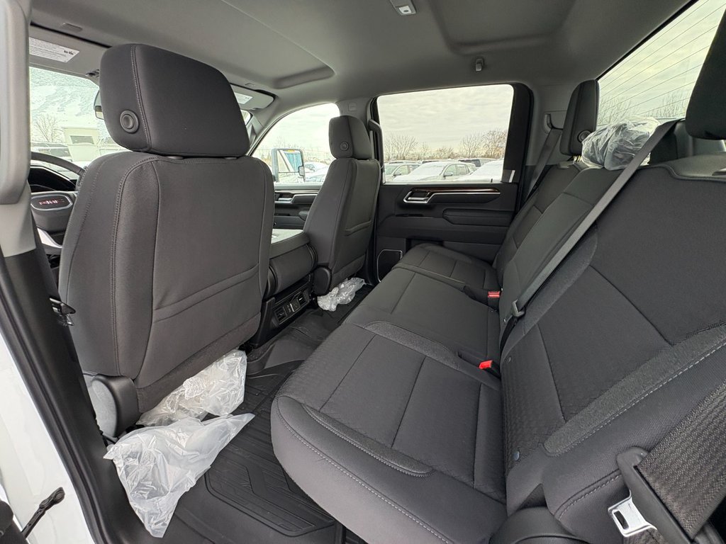 GMC Sierra 2500 HD  2026 à Saint-Eustache, Québec - 15 - w1024h768px