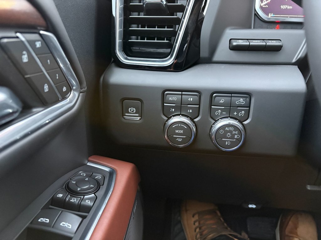 2026 GMC Sierra 3500 HD in Saint-Eustache, Quebec - 10 - w1024h768px