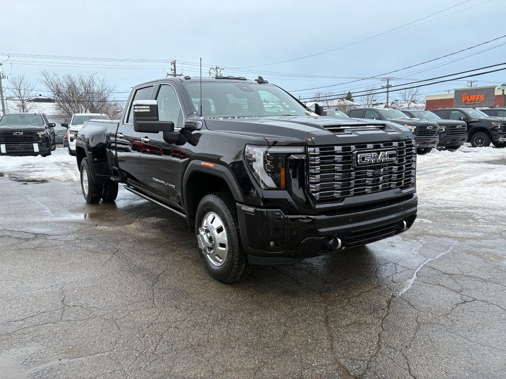 2026 GMC Sierra 3500 HD in Saint-Eustache, Quebec - 2 - w1024h768px