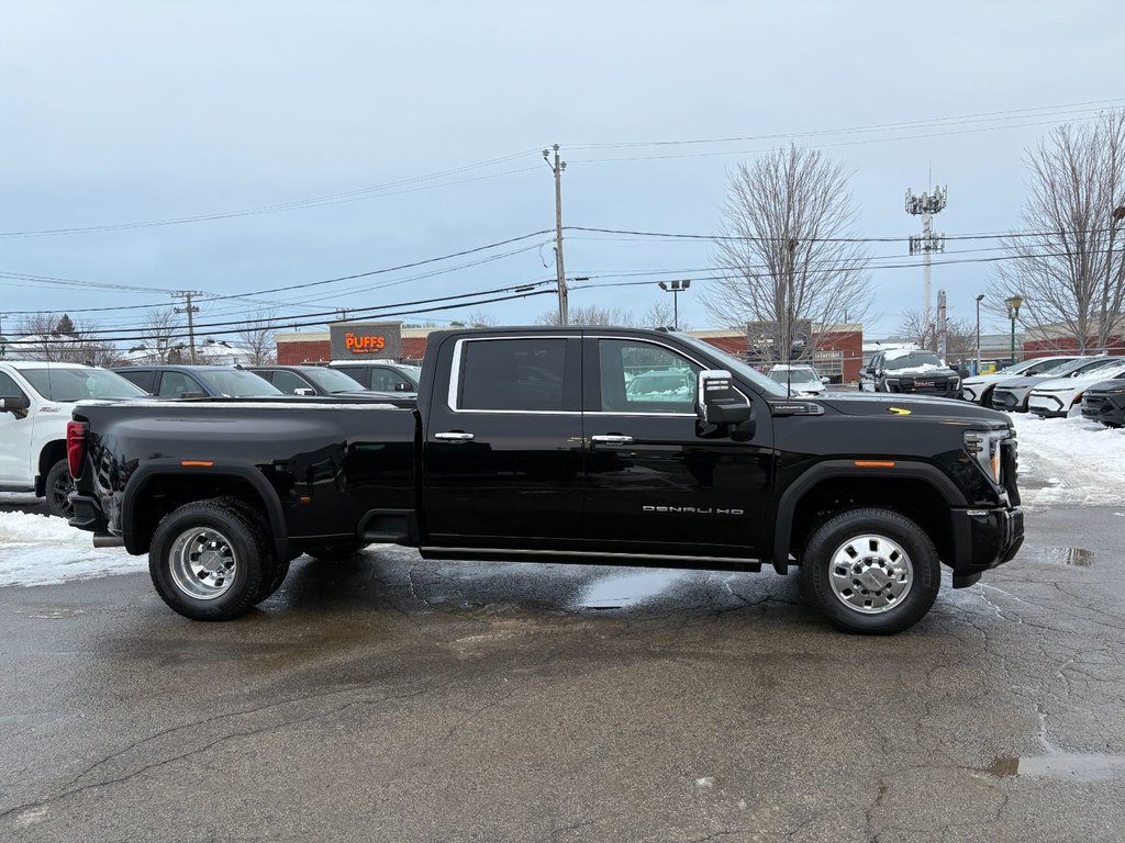 2026 GMC Sierra 3500 HD in Saint-Eustache, Quebec - 3 - w1024h768px