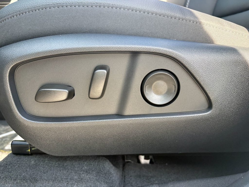 GMC Terrain  2026 à Saint-Eustache, Québec - 14 - w1024h768px