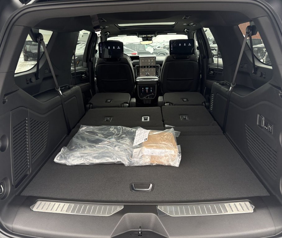 2026 GMC Yukon XL in Saint-Eustache, Quebec - 23 - w1024h768px