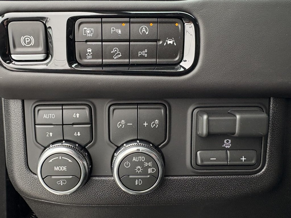 2026 GMC Yukon XL in Saint-Eustache, Quebec - 12 - w1024h768px