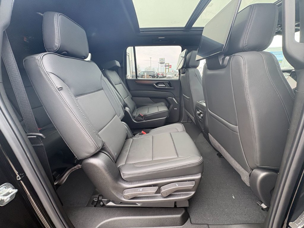 2026 GMC Yukon XL in Saint-Eustache, Quebec - 21 - w1024h768px