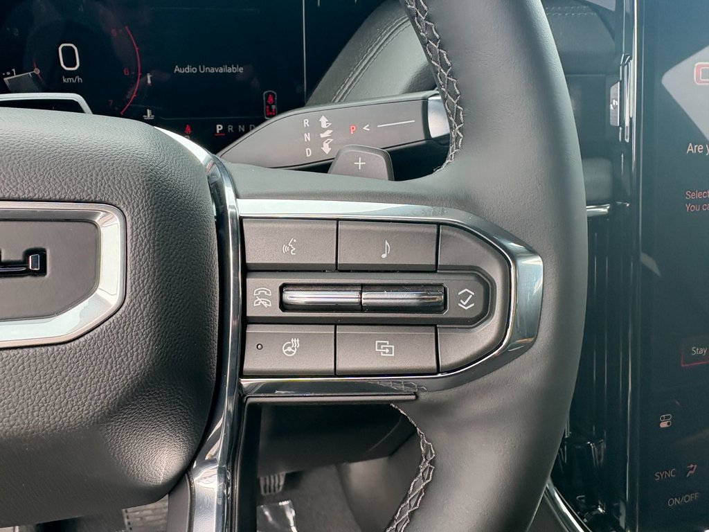 2026 GMC Yukon XL in Saint-Eustache, Quebec - 9 - w1024h768px