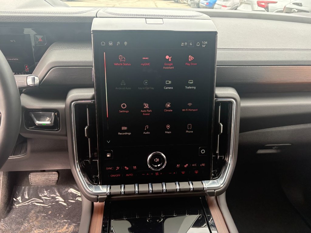 2026 GMC Yukon XL in Saint-Eustache, Quebec - 11 - w1024h768px