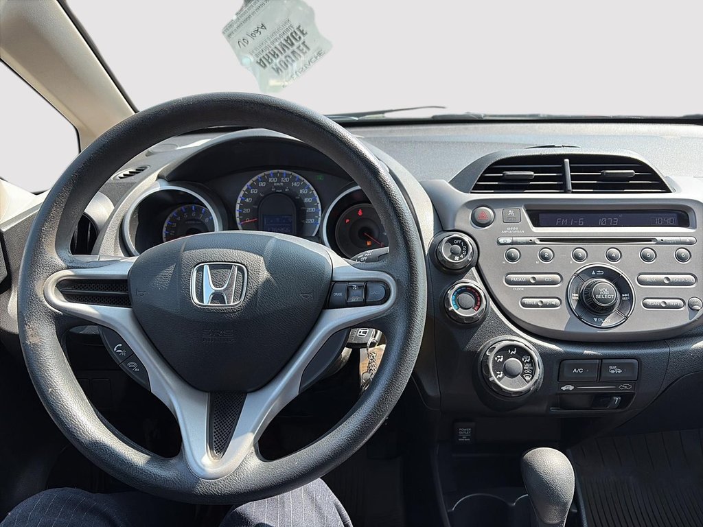 2013 Honda Fit in Saint-Eustache, Quebec - 12 - w1024h768px
