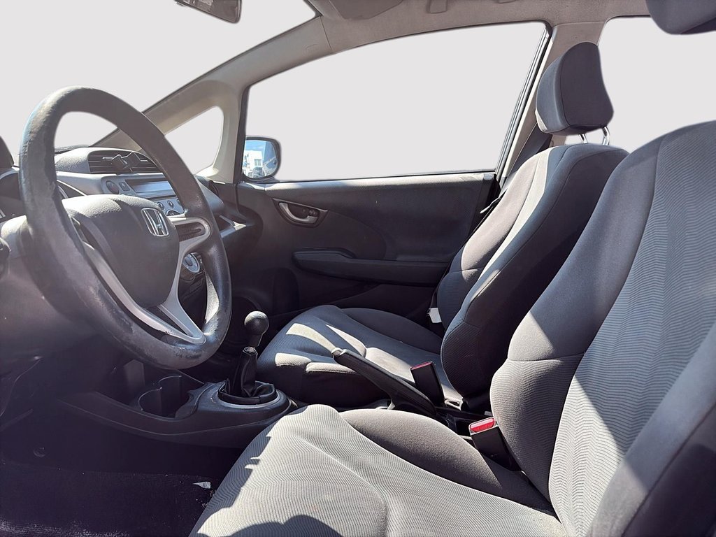 2014 Honda Fit in Saint-Eustache, Quebec - 10 - w1024h768px