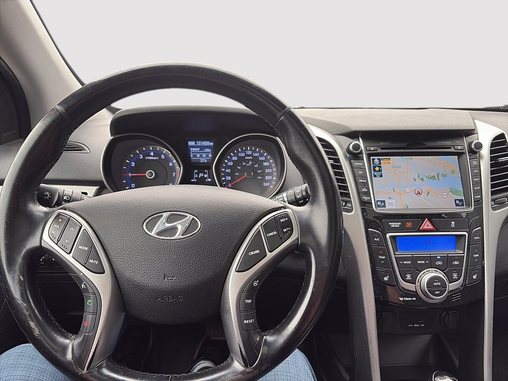 2014 Hyundai Elantra GT in Saint-Eustache, Quebec - 12 - w1024h768px