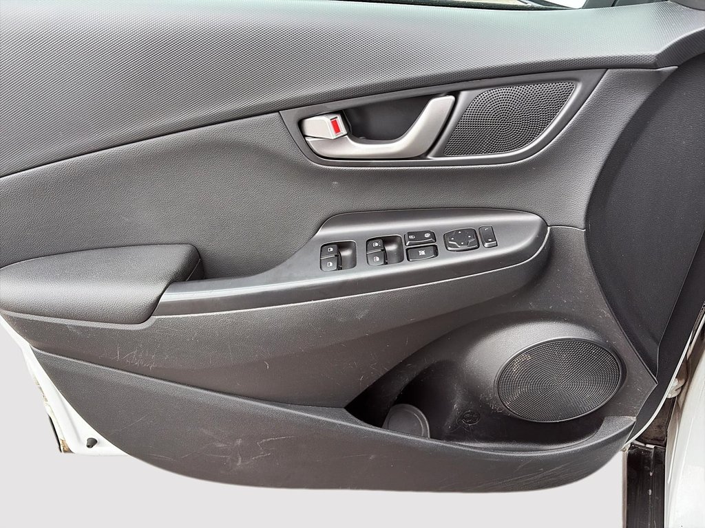2018 Hyundai Kona in Saint-Eustache, Quebec - 12 - w1024h768px