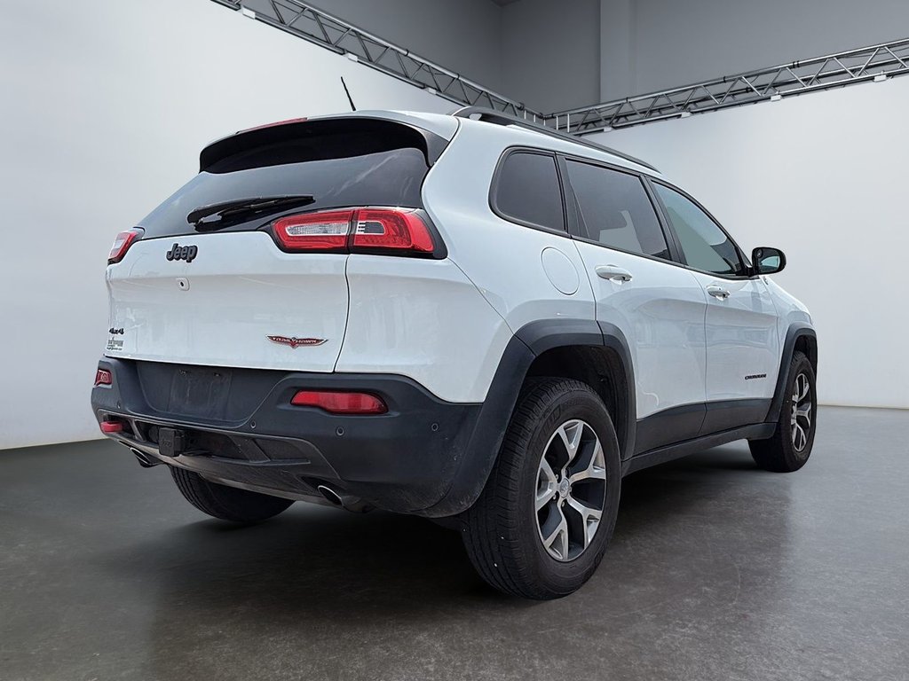 2015 Jeep Cherokee in Saint-Eustache, Quebec - 5 - w1024h768px