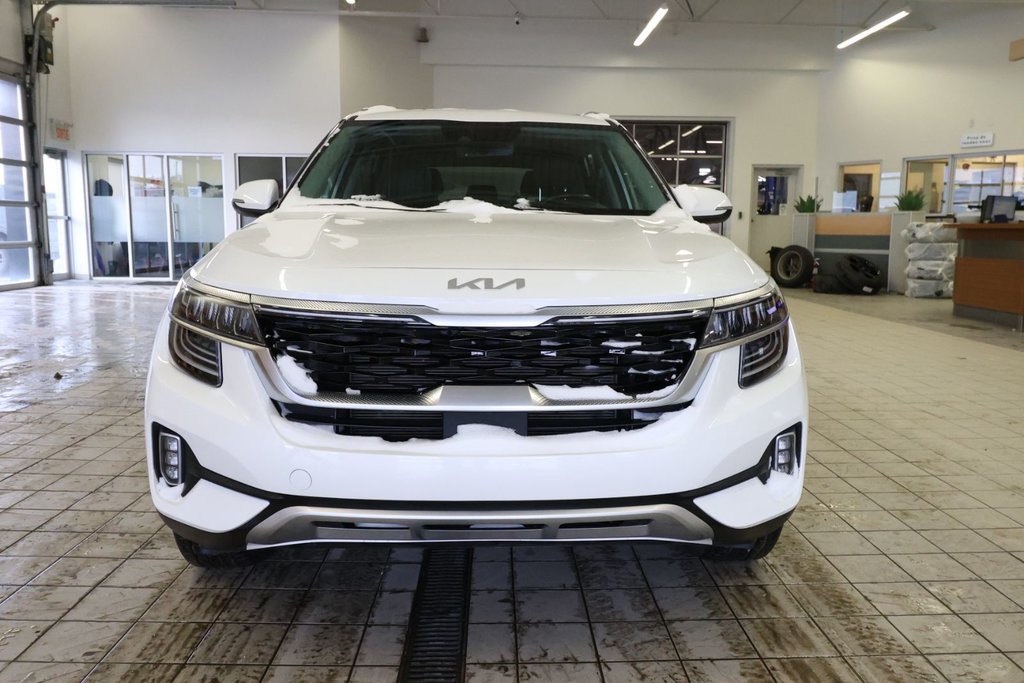 Kia Seltos  2023 à Saint-Eustache, Québec - 1 - w1024h768px