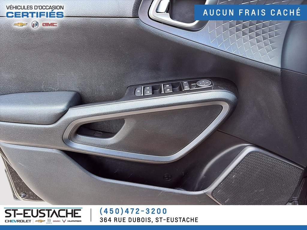 2023 Kia Soul in Saint-Eustache, Quebec - 10 - w1024h768px