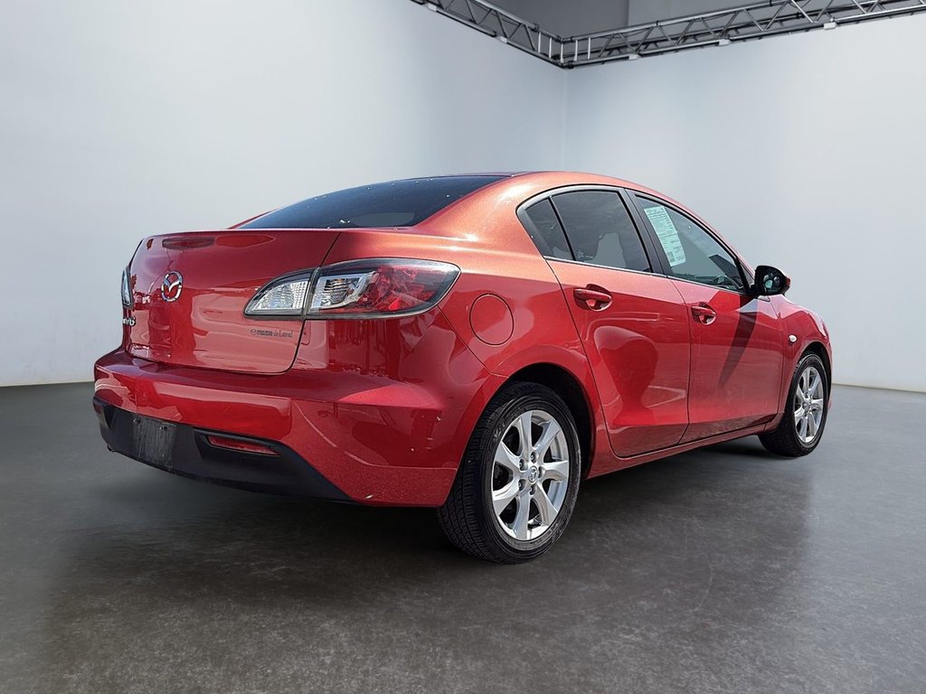 2010 Mazda 3 in Saint-Eustache, Quebec - 5 - w1024h768px