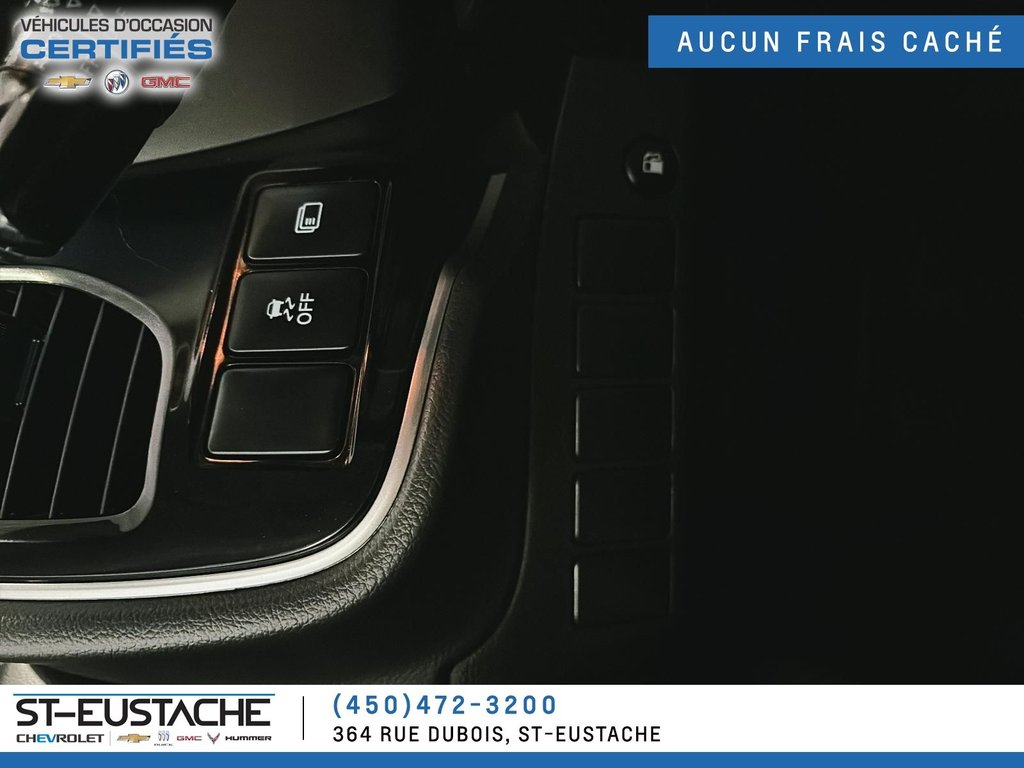 2018 Mitsubishi OUTLANDER PHEV in Saint-Eustache, Quebec - 12 - w1024h768px