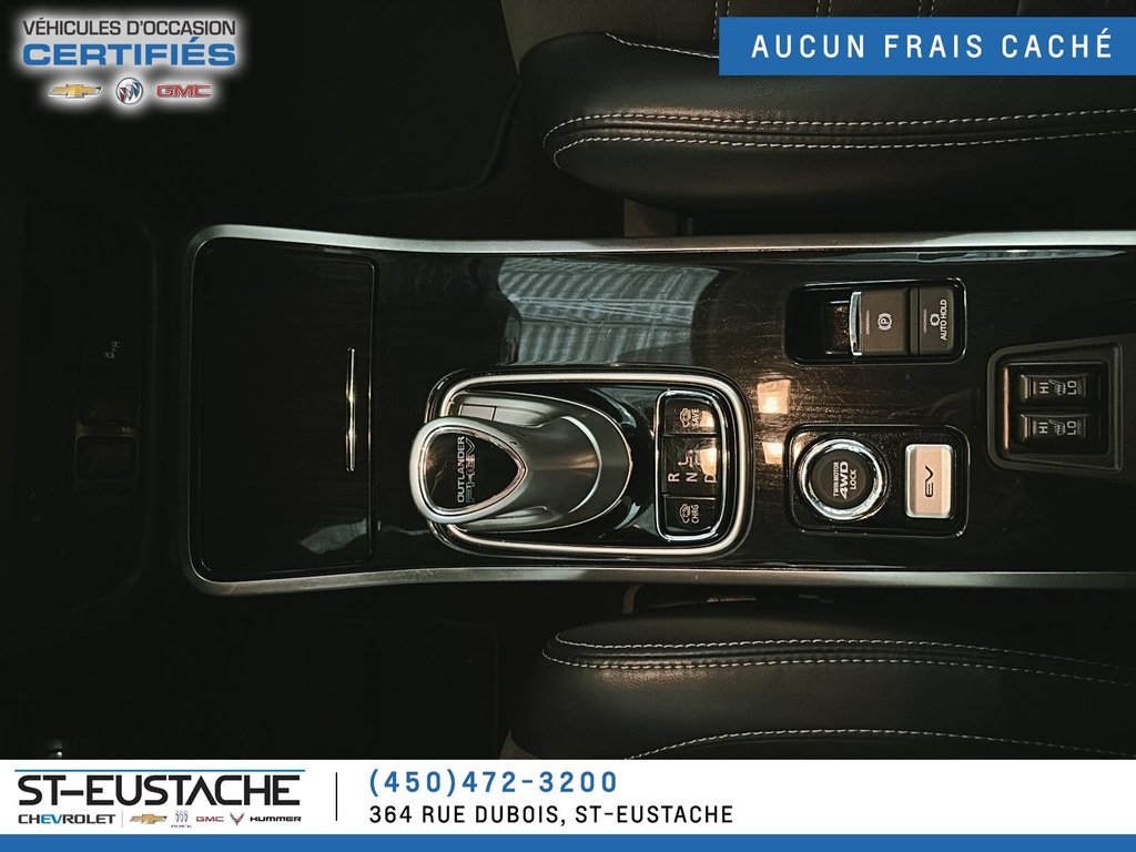 2018 Mitsubishi OUTLANDER PHEV in Saint-Eustache, Quebec - 18 - w1024h768px