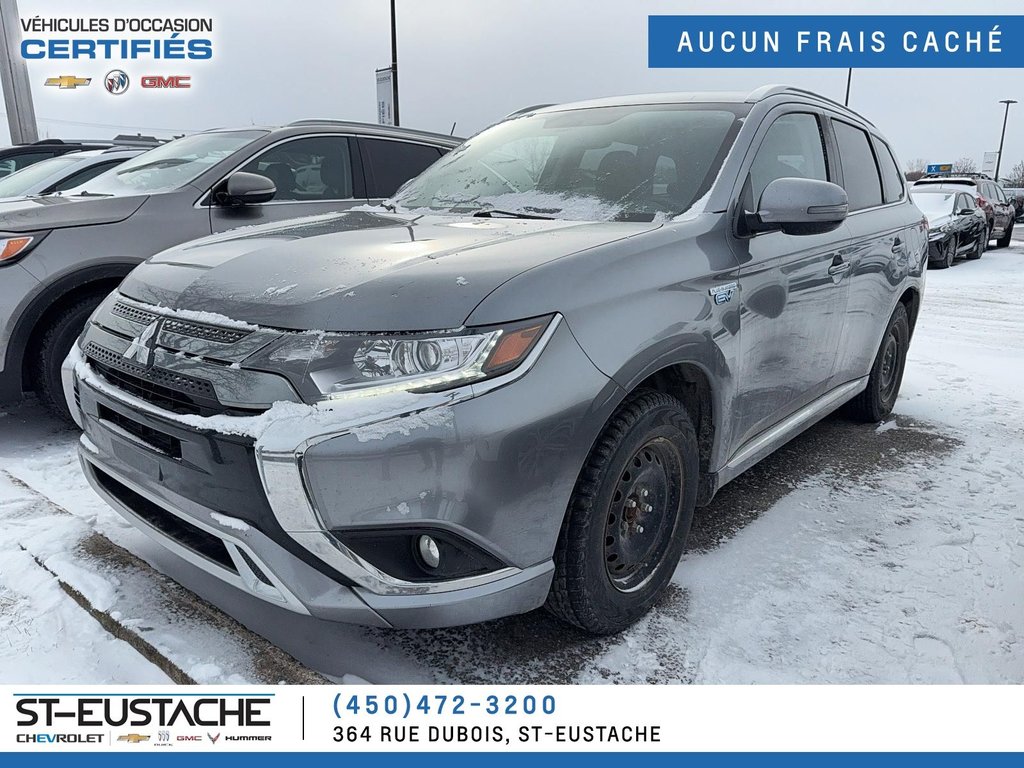 2020 Mitsubishi OUTLANDER PHEV in Saint-Eustache, Quebec - 1 - w1024h768px