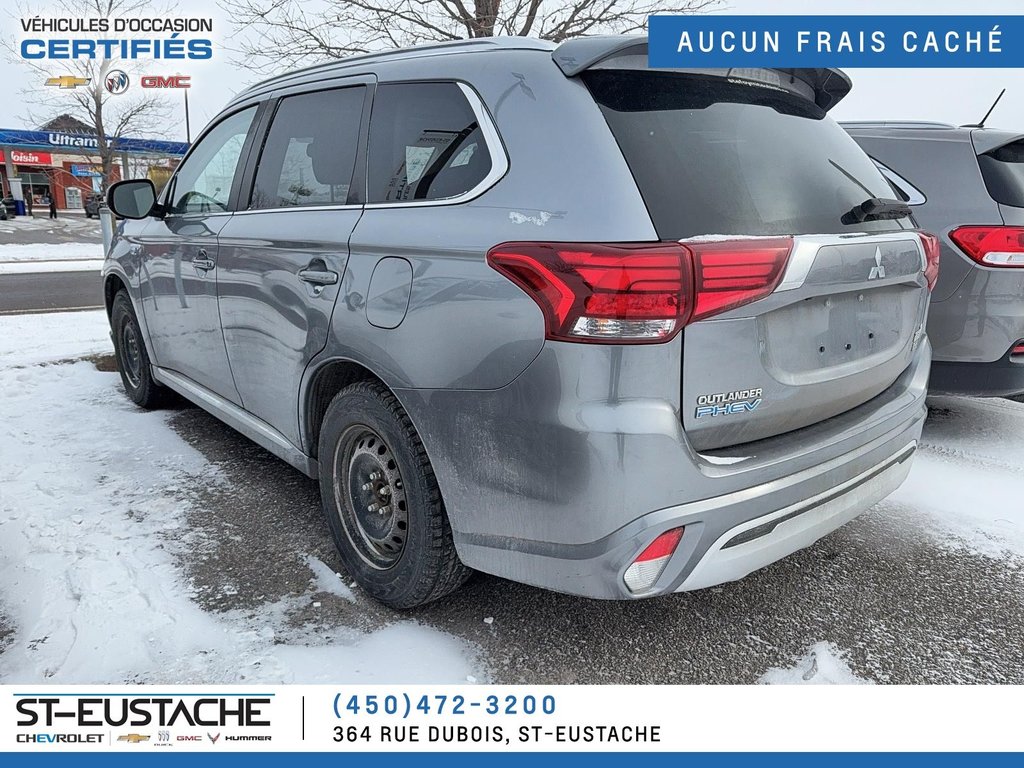 2020 Mitsubishi OUTLANDER PHEV in Saint-Eustache, Quebec - 2 - w1024h768px