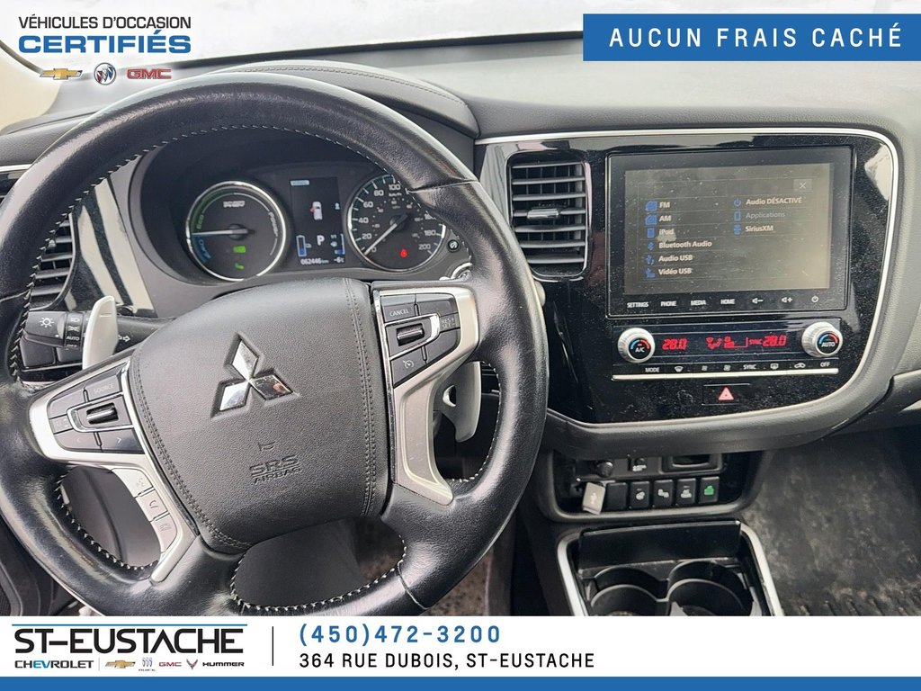 2020 Mitsubishi OUTLANDER PHEV in Saint-Eustache, Quebec - 11 - w1024h768px