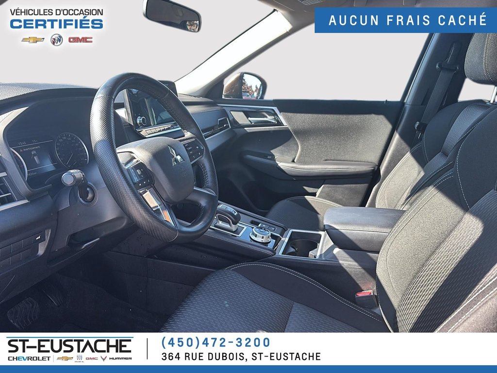 2022 Mitsubishi Outlander in Saint-Eustache, Quebec - 19 - w1024h768px