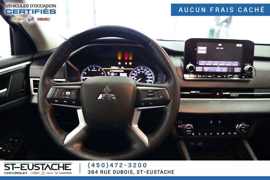 2023 Mitsubishi Outlander in Saint-Eustache, Quebec - 9 - w1024h768px