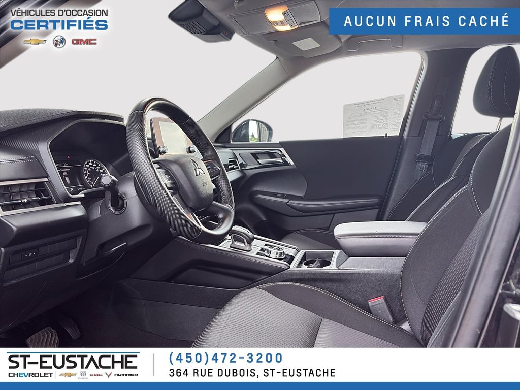 2023 Mitsubishi Outlander in Saint-Eustache, Quebec - 18 - w1024h768px